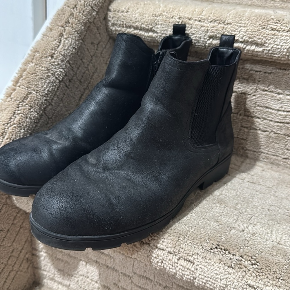 Torrid Black Chelsea ankle Boots - Picture 2 of 6